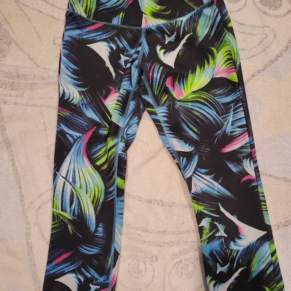 New Balance B DRY  Womens S  Multicolor Print Cropped Leggings Capri
